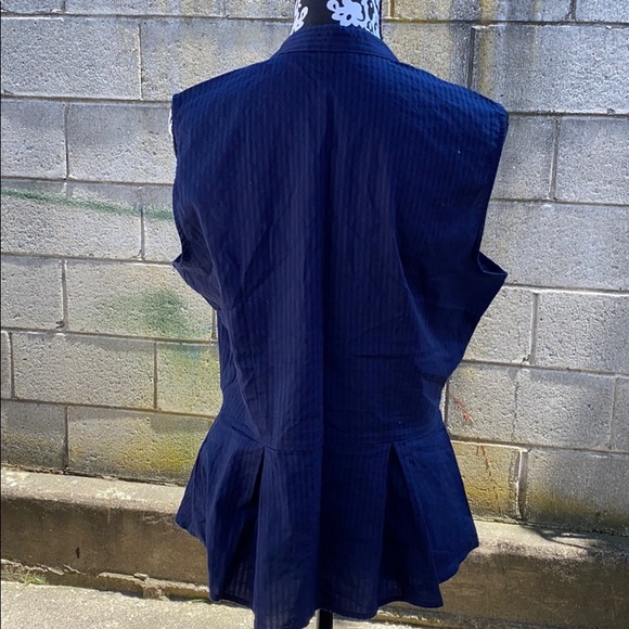 🎀 Apt 9 Top 🎀 - Picture 2 of 8